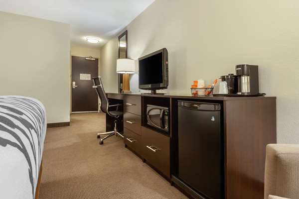 Suite - Sleep Inn & Suites Fargo - I-94, Exit 348
