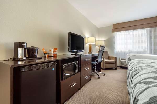 Suite - Sleep Inn & Suites Fargo - I-94, Exit 348