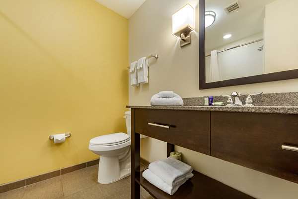  - Sleep Inn & Suites Fargo - I-94, Exit 348