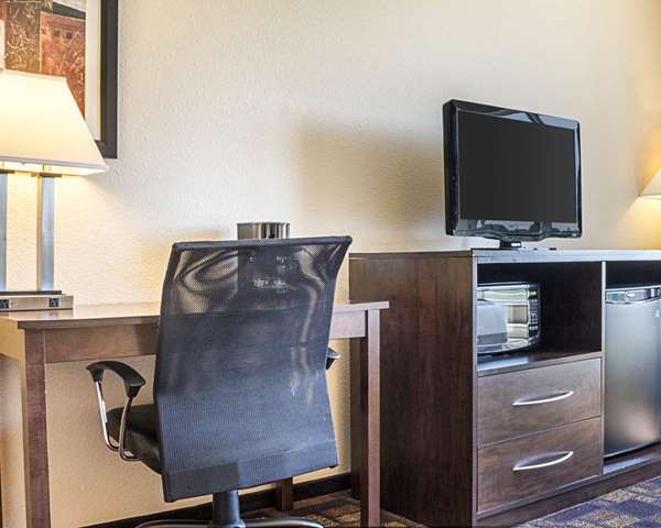  - Quality Inn & Suites Minot