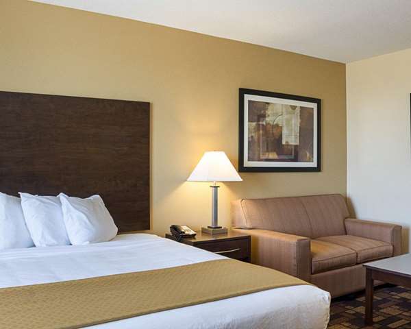 Suite - Quality Inn & Suites Minot