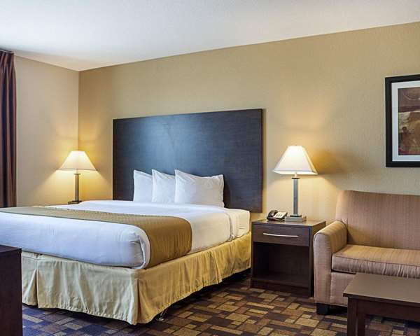 Suite - Quality Inn & Suites Minot