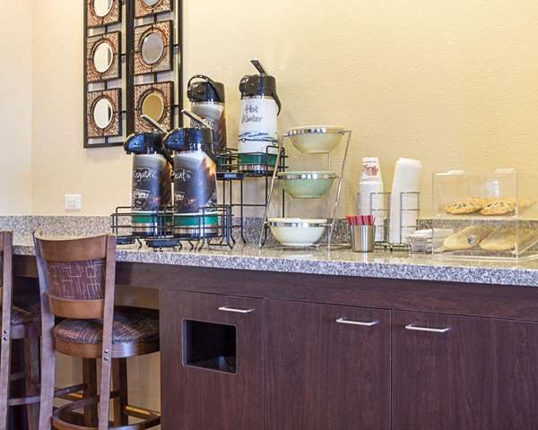 Amenities - Quality Inn & Suites Minot