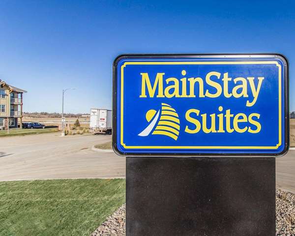 Exterior view - MainStay Suites Watford City