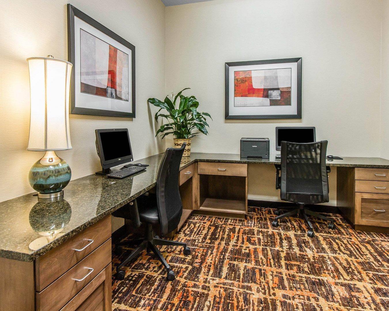 Business center with high-speed Internet access | MainStay Suites Watford City - Event Center