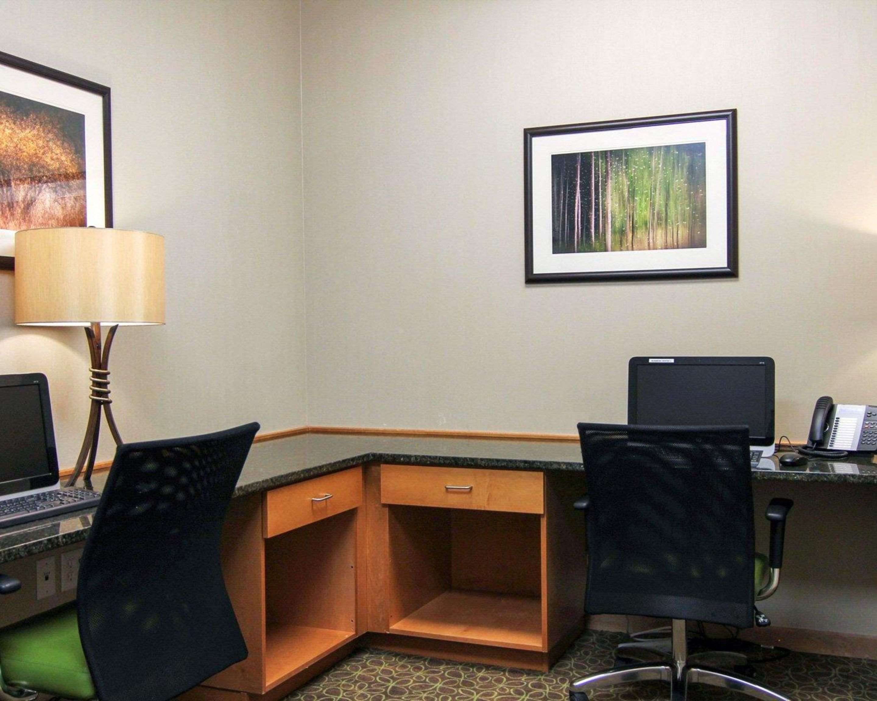 Business center | MainStay Suites Tioga