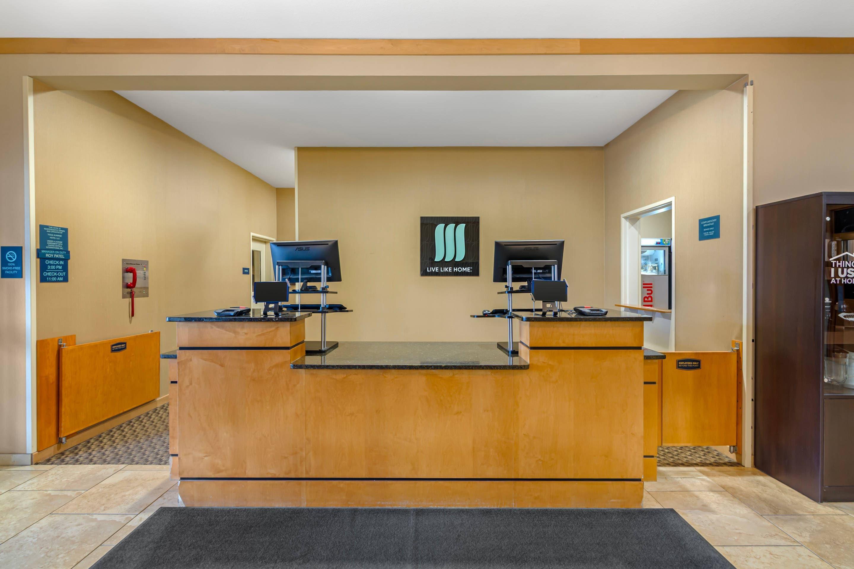 Hotel lobby | MainStay Suites Tioga