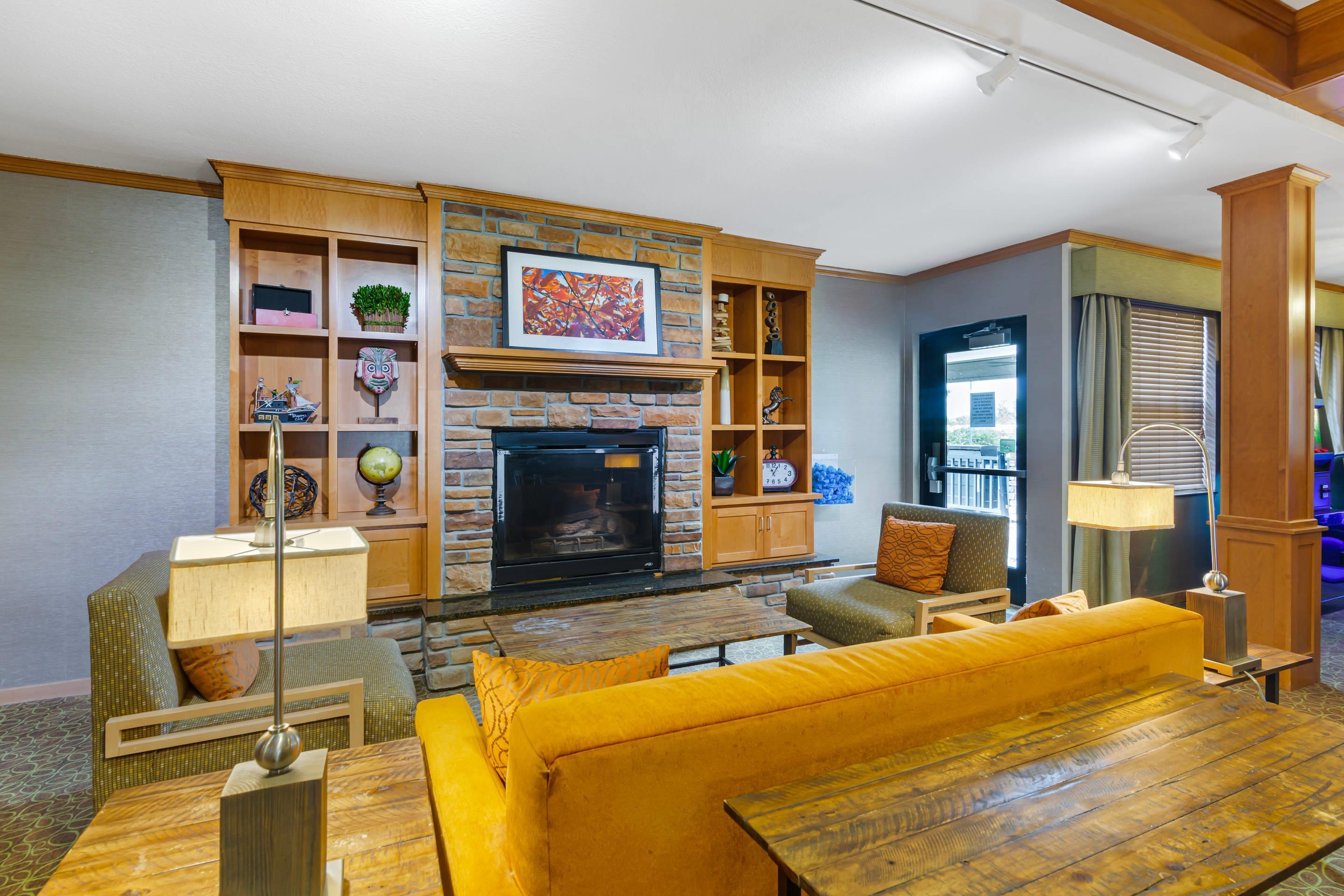 Lounge | MainStay Suites Tioga