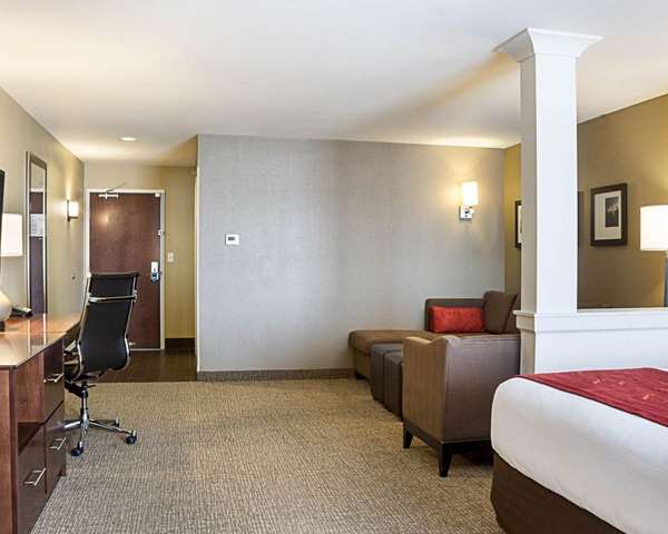 Suite - Comfort Suites Fargo - I-94, Exit 348