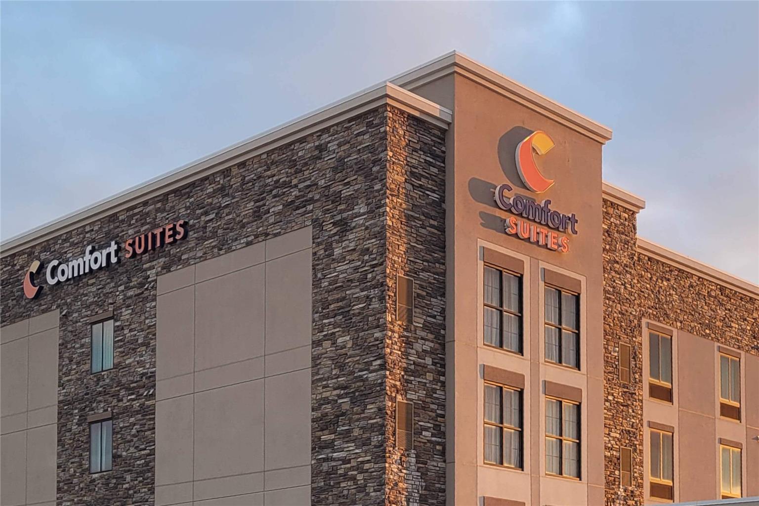 Comfort Suites Fargo