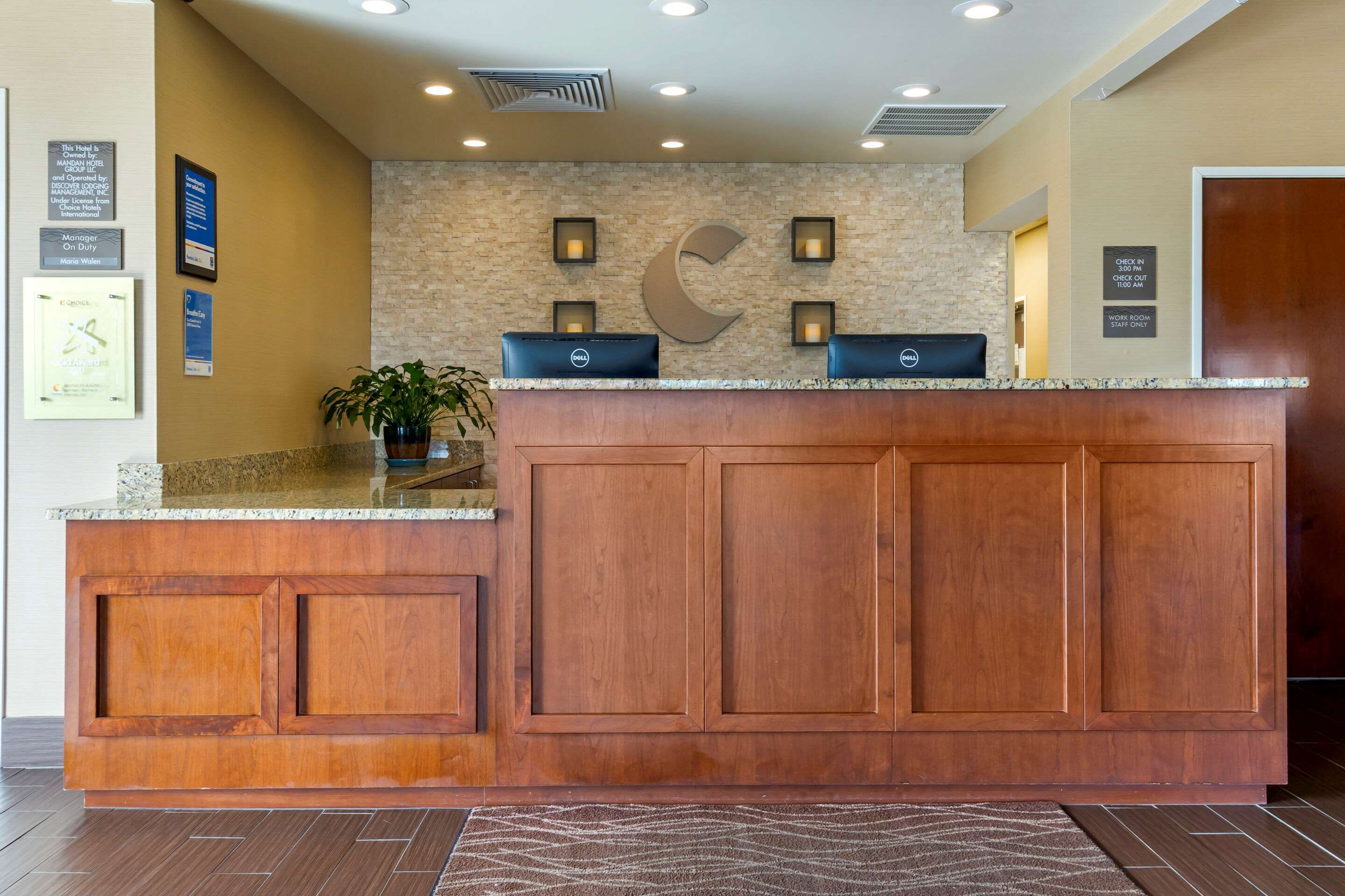 Front desk with friendly staff | Comfort Inn & Suites Mandan - Bismarck