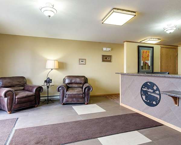  - Econo Lodge Jamestown - I-94, Exit 258