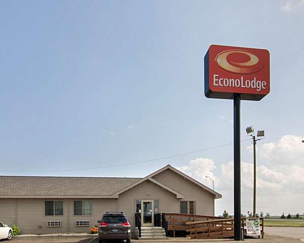 Exterior view - Econo Lodge Jamestown - I-94, Exit 258