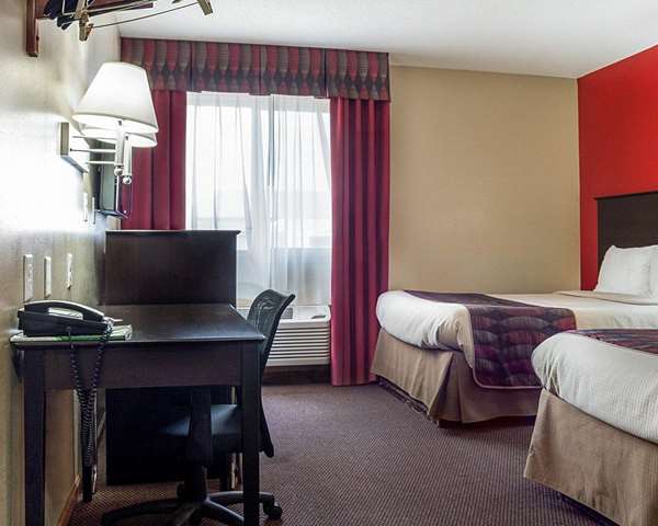  - Econo Lodge Jamestown - I-94, Exit 258