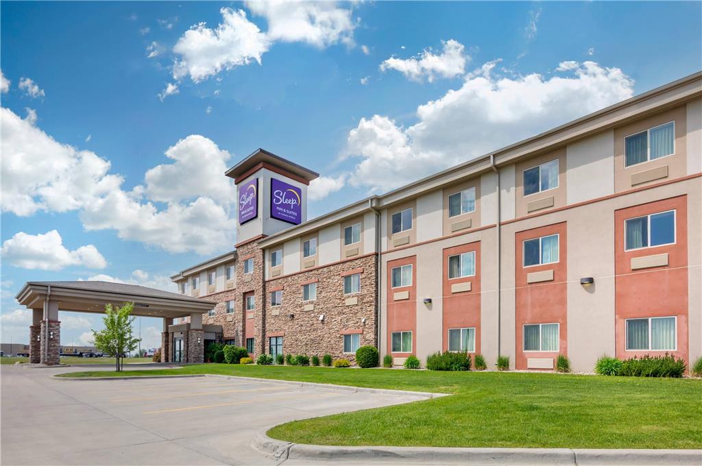 Sleep Inn and Suites Devils Lake