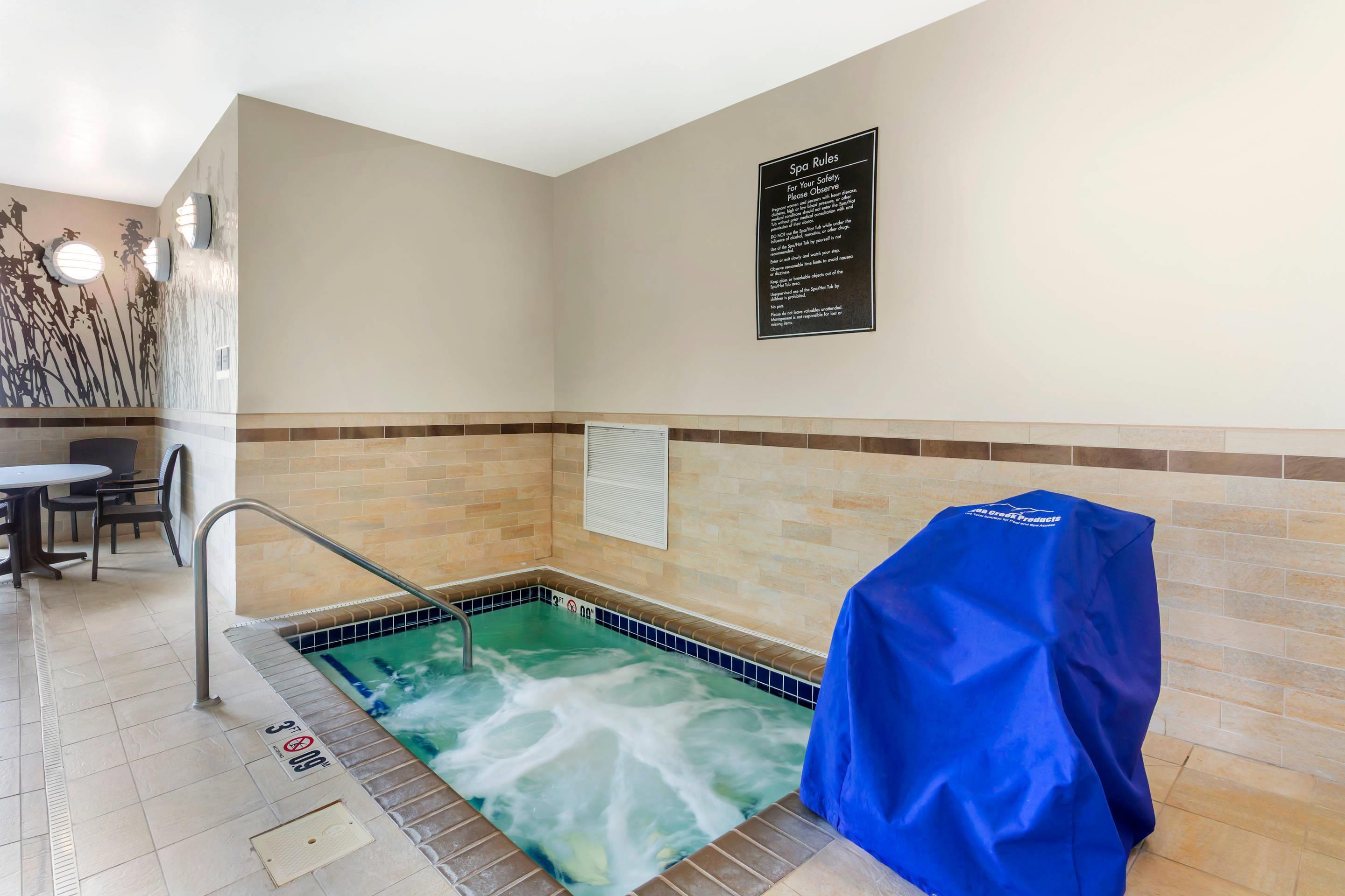Indoor pool | Sleep Inn & Suites Devils Lake