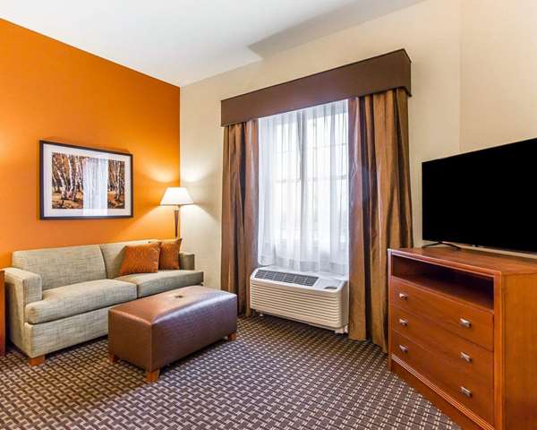 Suite - MainStay Suites Stanley