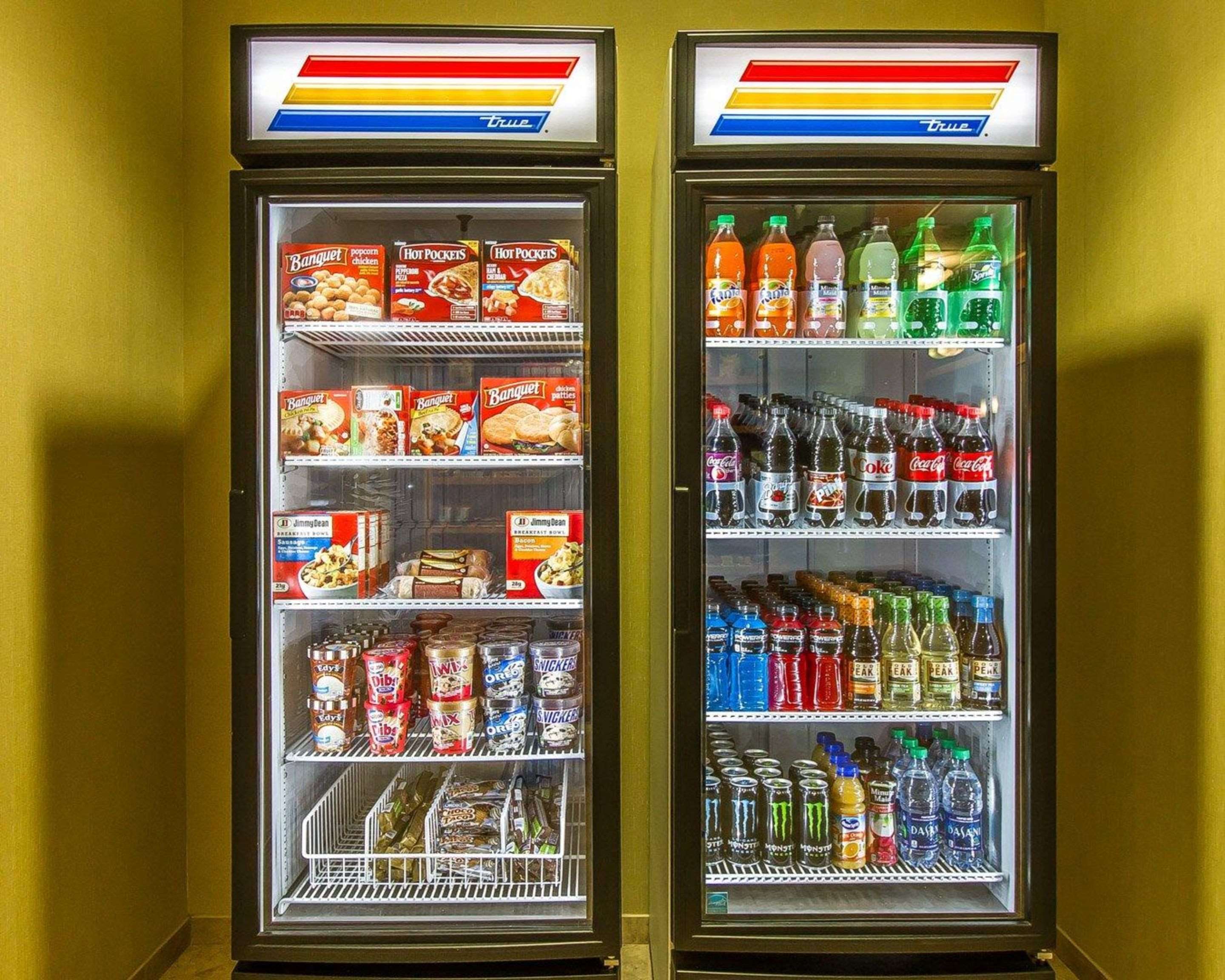 Hotel vending areas | MainStay Suites Stanley