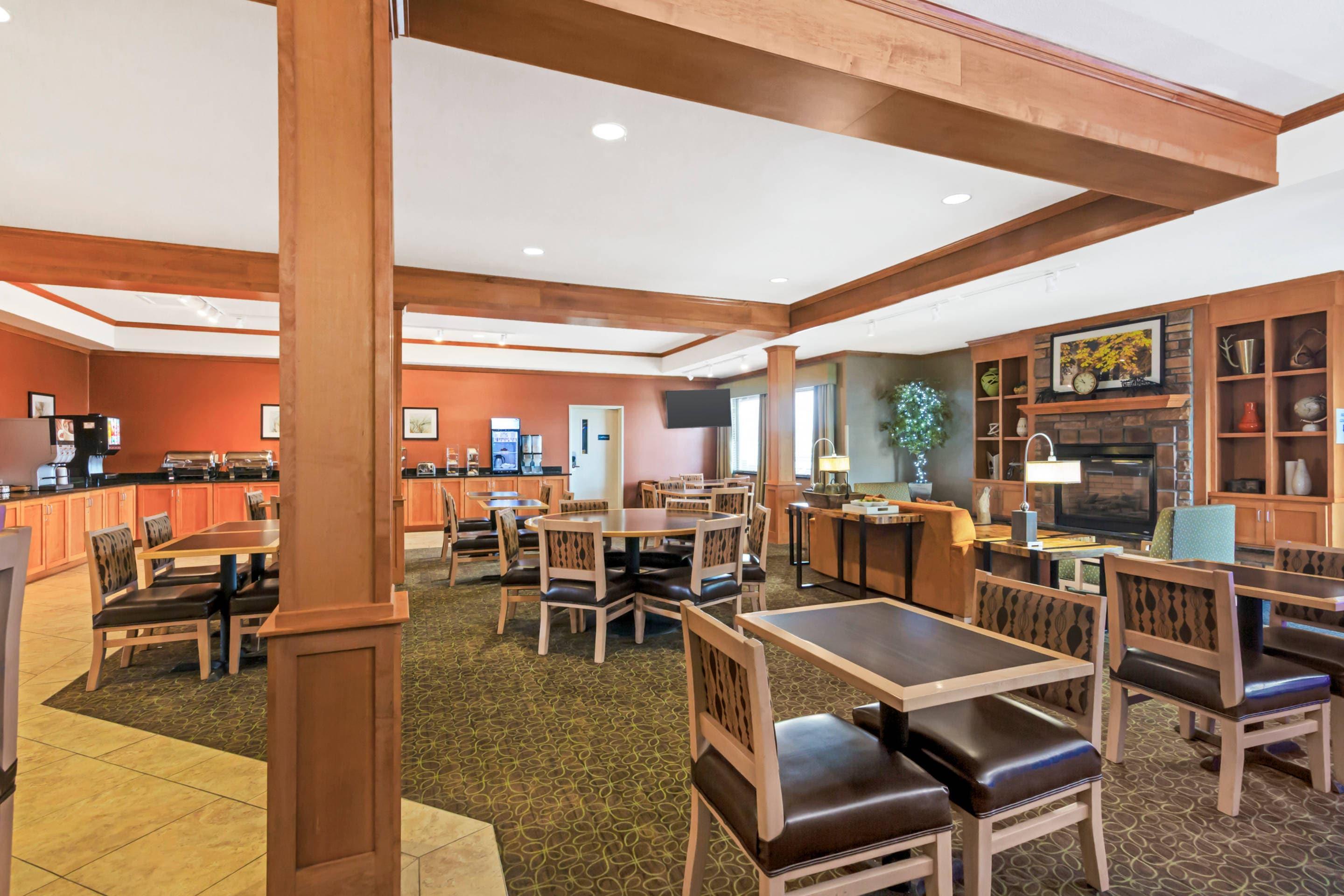 Breakfast area | MainStay Suites Stanley