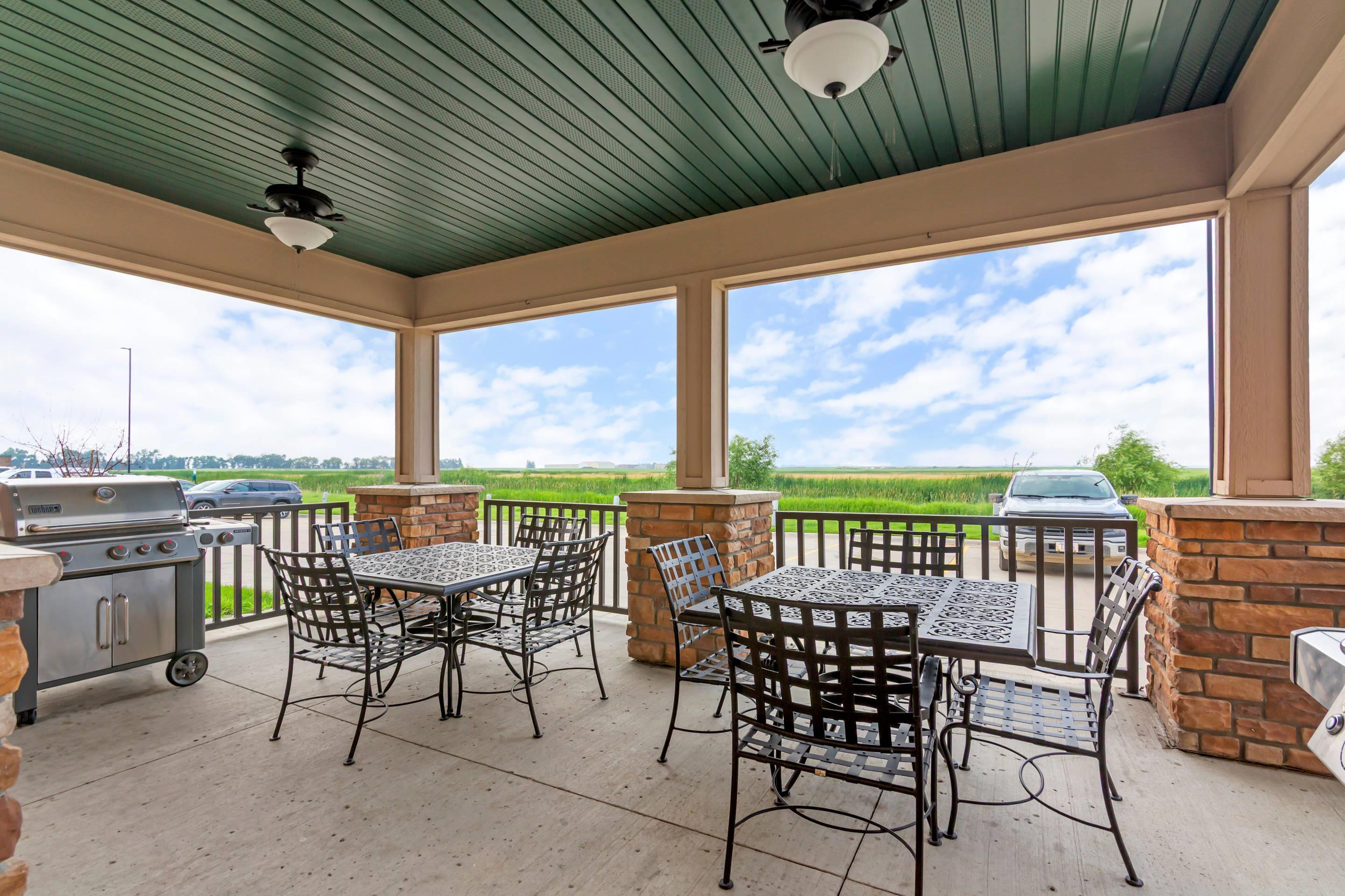 Barbecue area | MainStay Suites Stanley