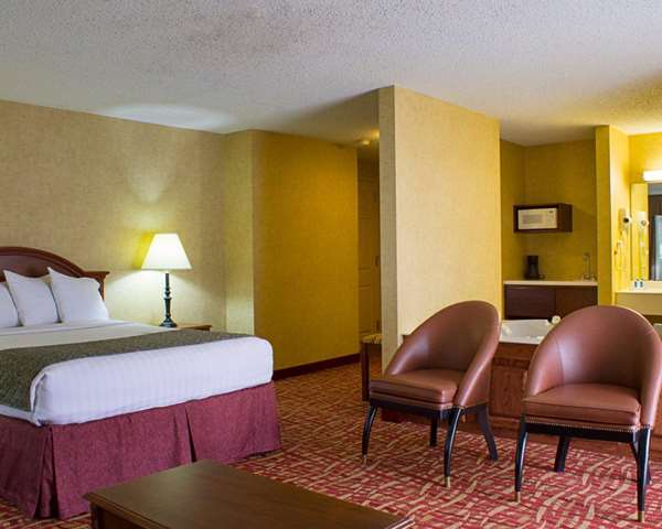 Suite - Rodeway Inn Grand Forks