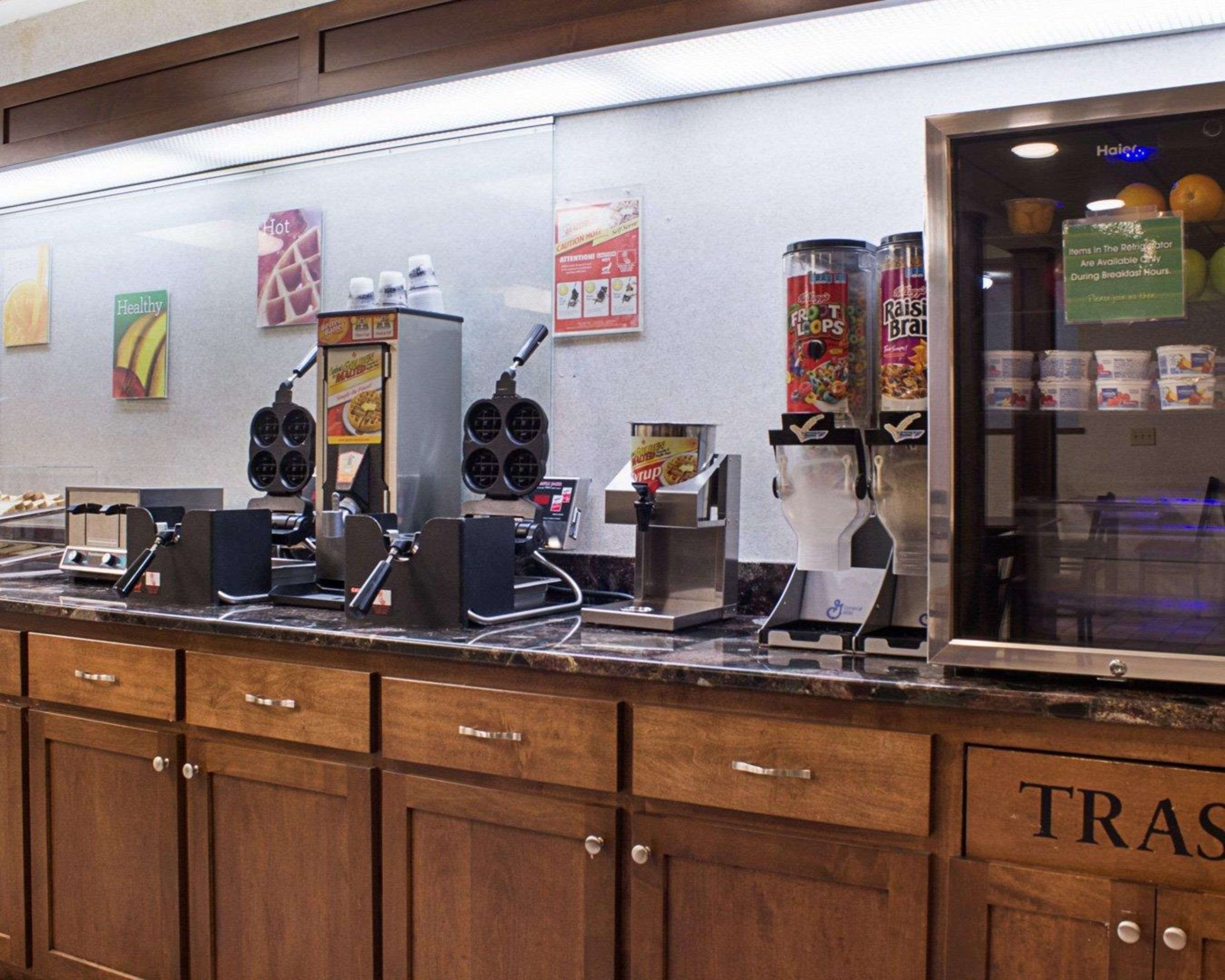 Free breakfast with waffles | Rodeway Inn Columbia Mall Loop