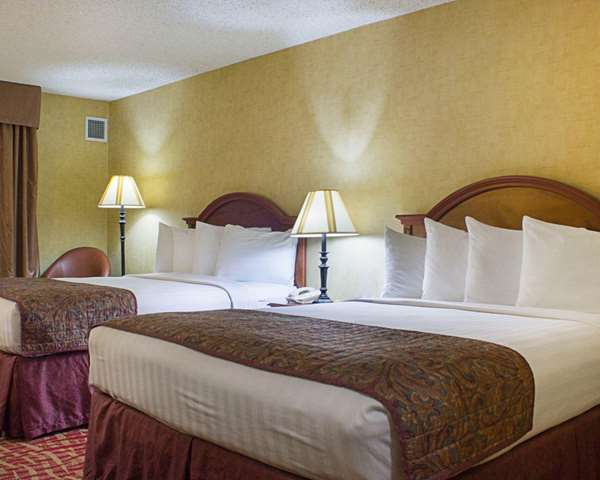  - Rodeway Inn Grand Forks