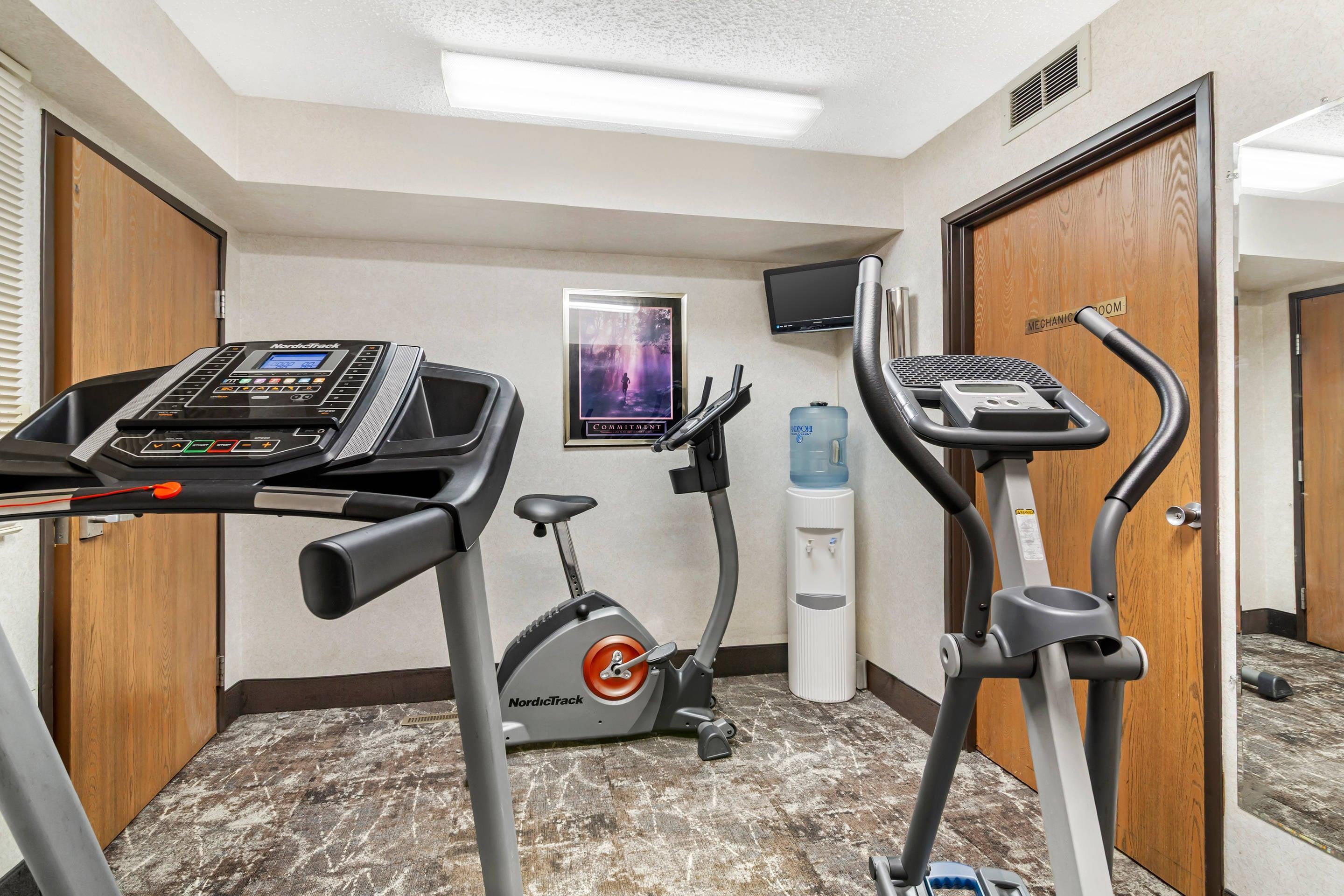 Fitness center | Rodeway Inn Columbia Mall Loop