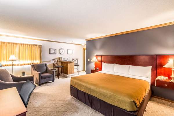  - Econo Lodge Valley City - I-94, Exit 292