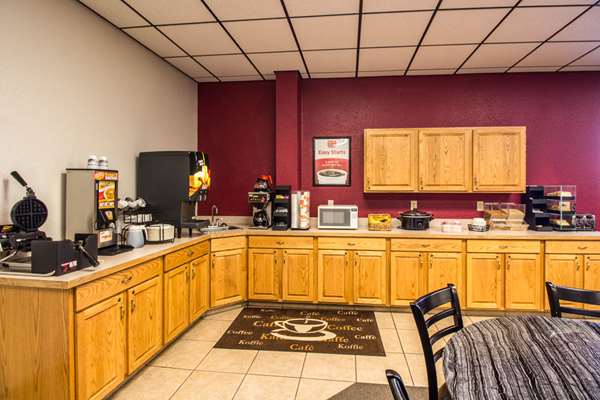 Amenities - Econo Lodge Valley City - I-94, Exit 292