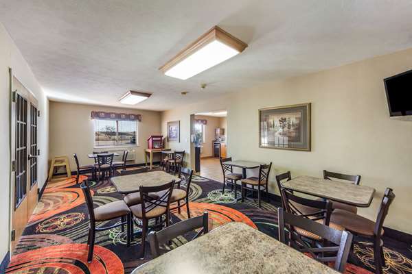 Amenities - Rodeway Inn Cozad - I-80, Exit 222