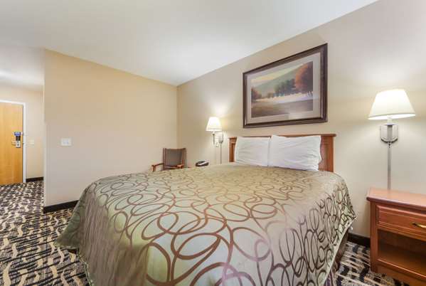  - Rodeway Inn Cozad - I-80, Exit 222