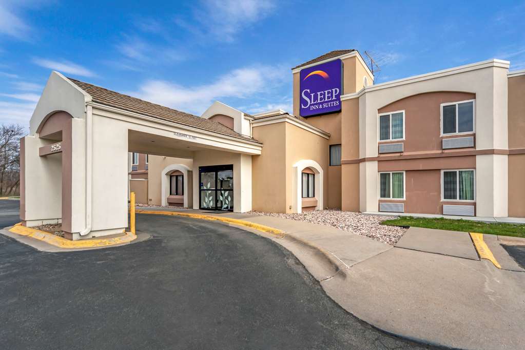 Sleep Inn & Suites Airport