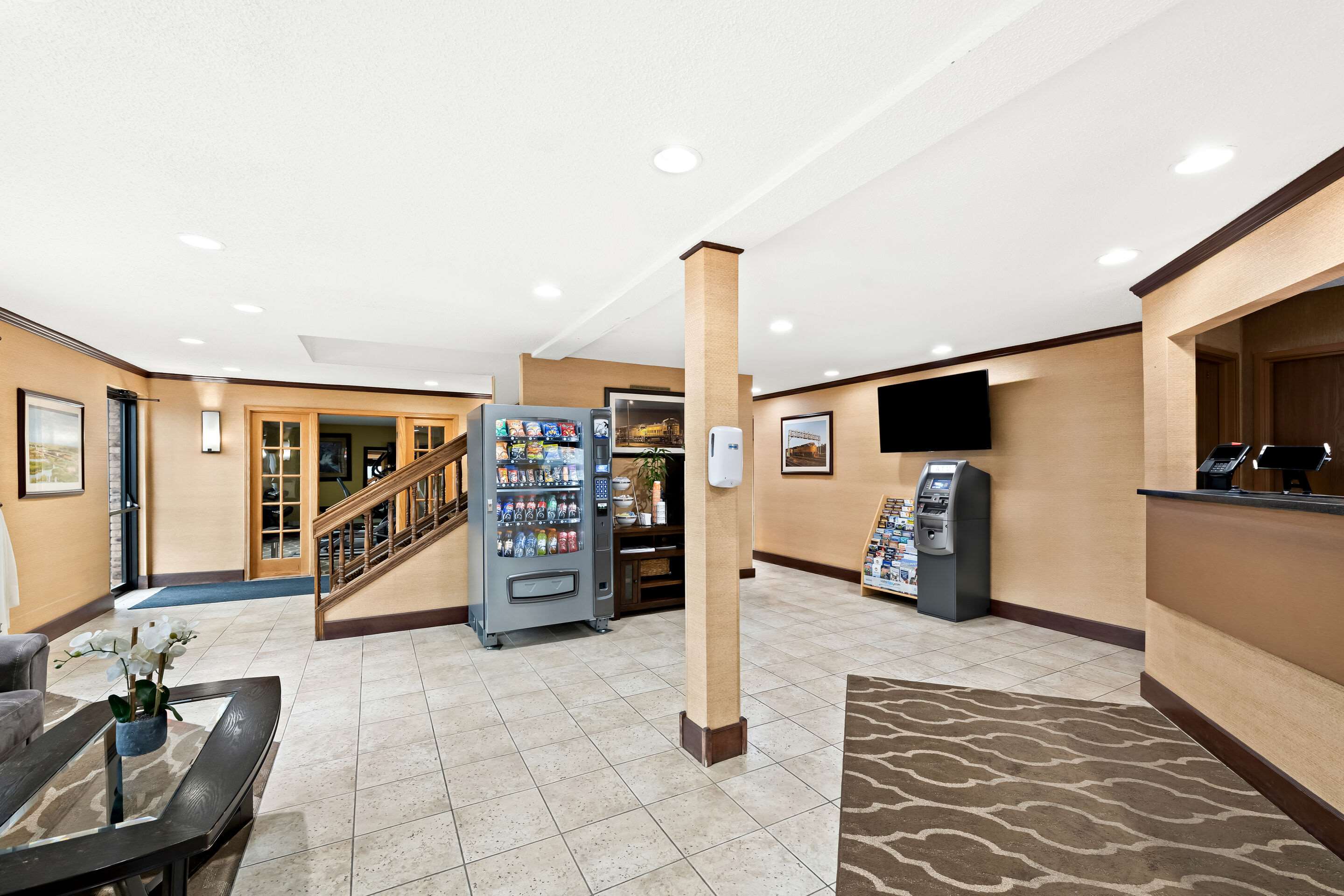 Hotel lobby | Quality Inn