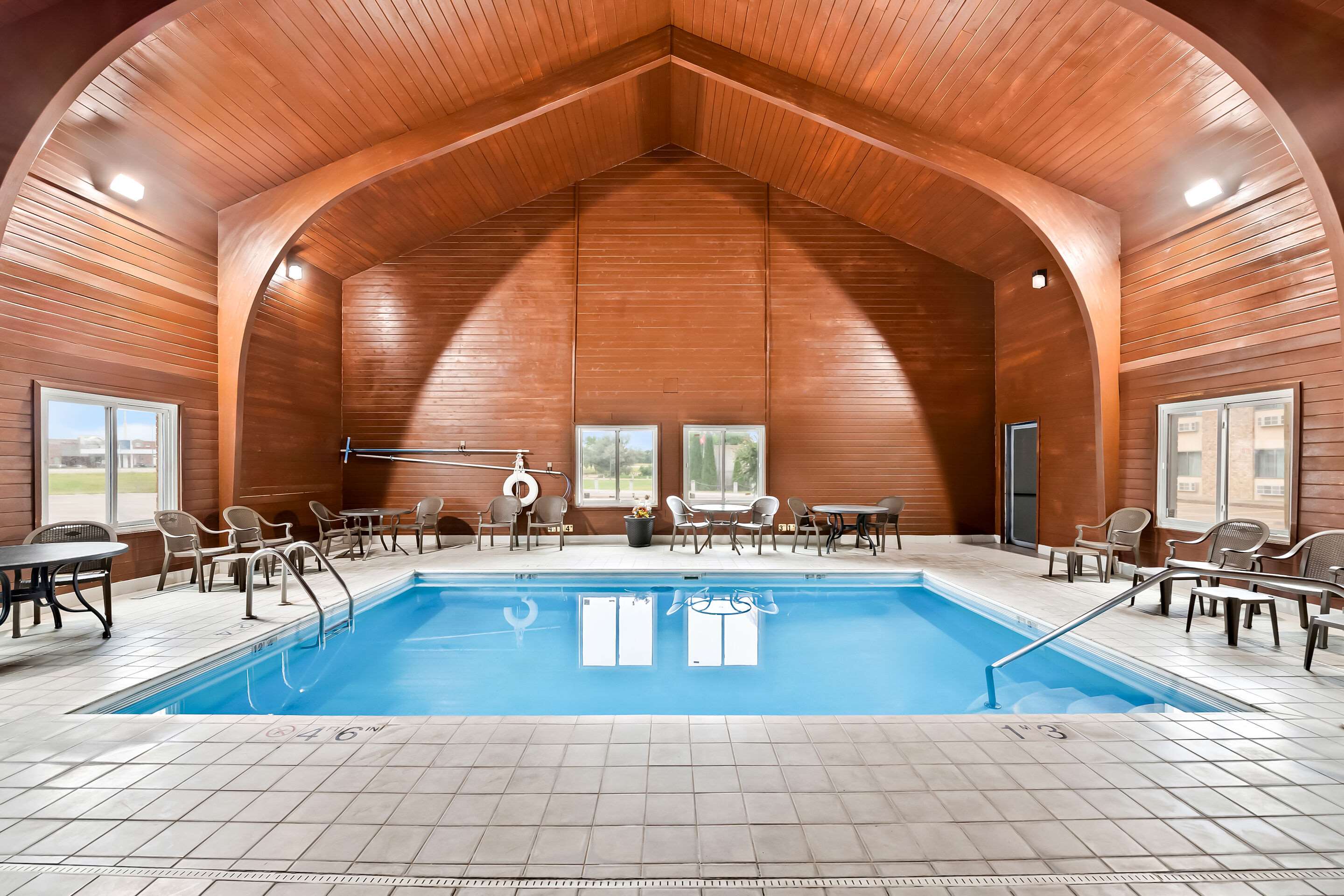 Indoor pool | Quality Inn