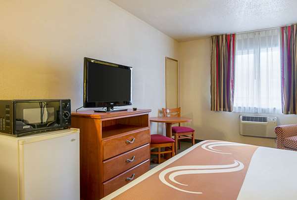  - Quality Inn Sidney - I-80, Exit 59