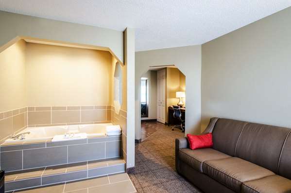 Suite - Comfort Inn Lexington