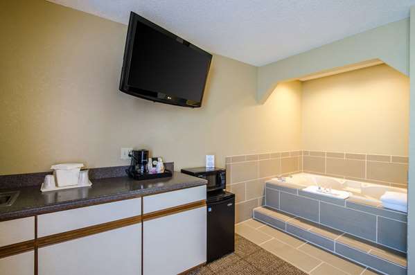 Suite - Comfort Inn Lexington