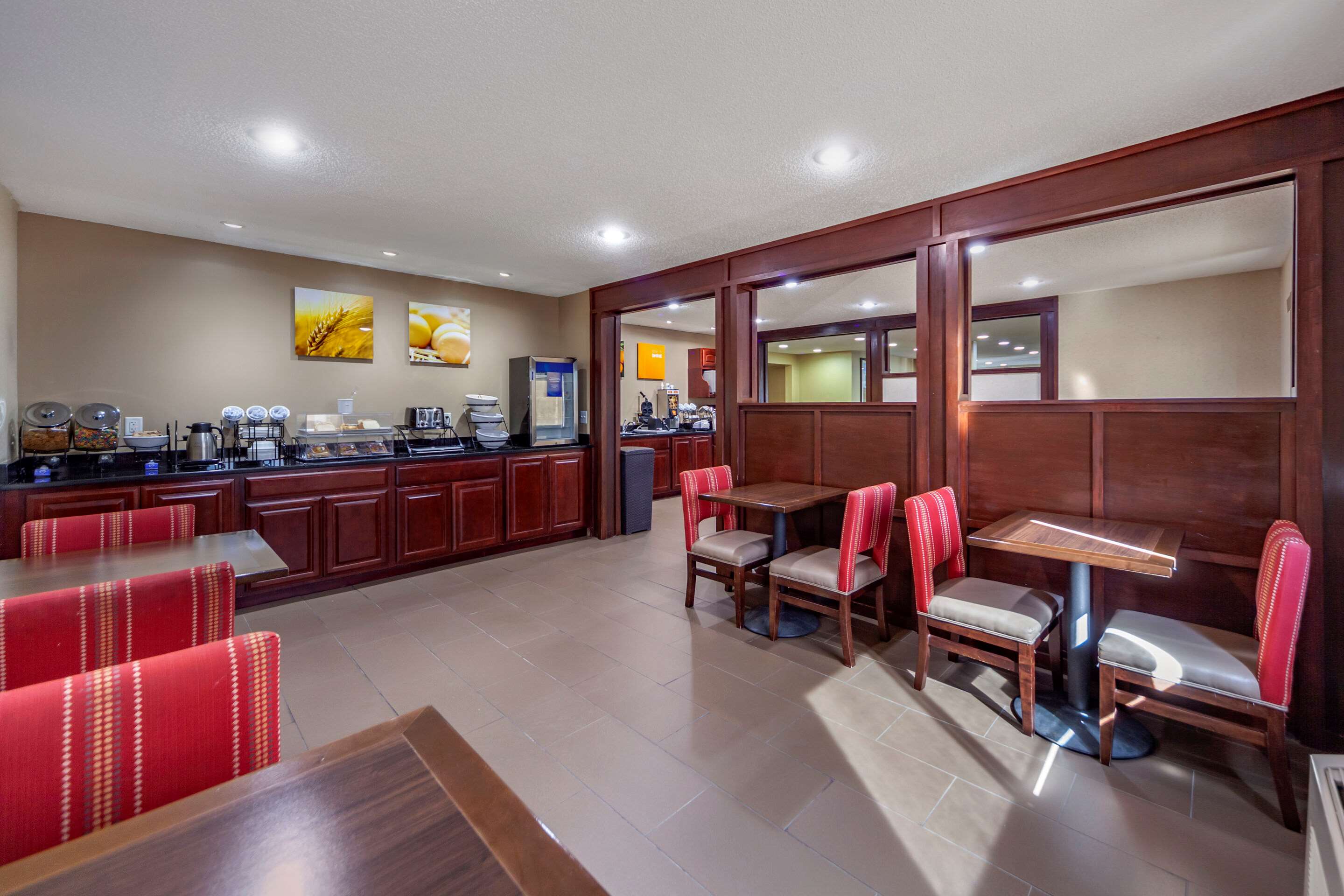 Breakfast area