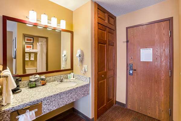  - Quality Inn York - I-80, Exit 353