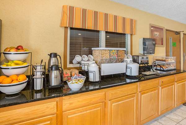 Amenities - Quality Inn York - I-80, Exit 353