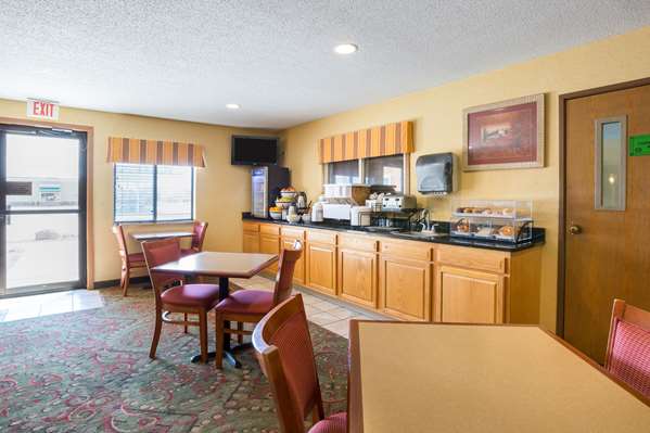 Amenities - Quality Inn York - I-80, Exit 353