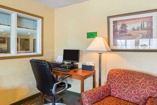 Conference Area - Quality Inn York - I-80, Exit 353