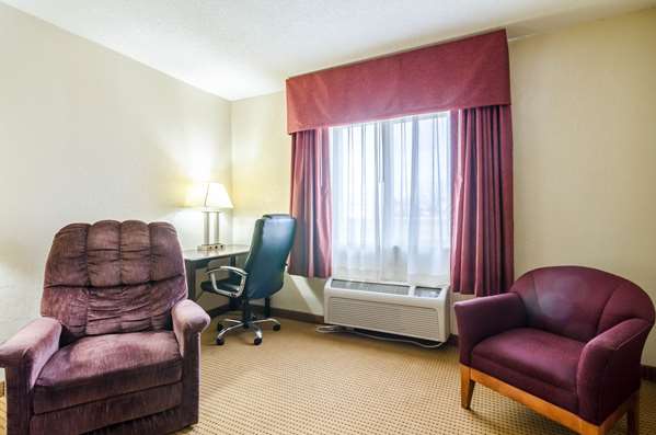  - Econo Lodge Lexington