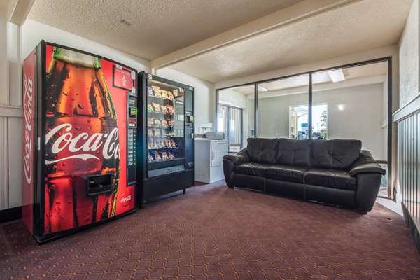  - Econo Lodge Lexington