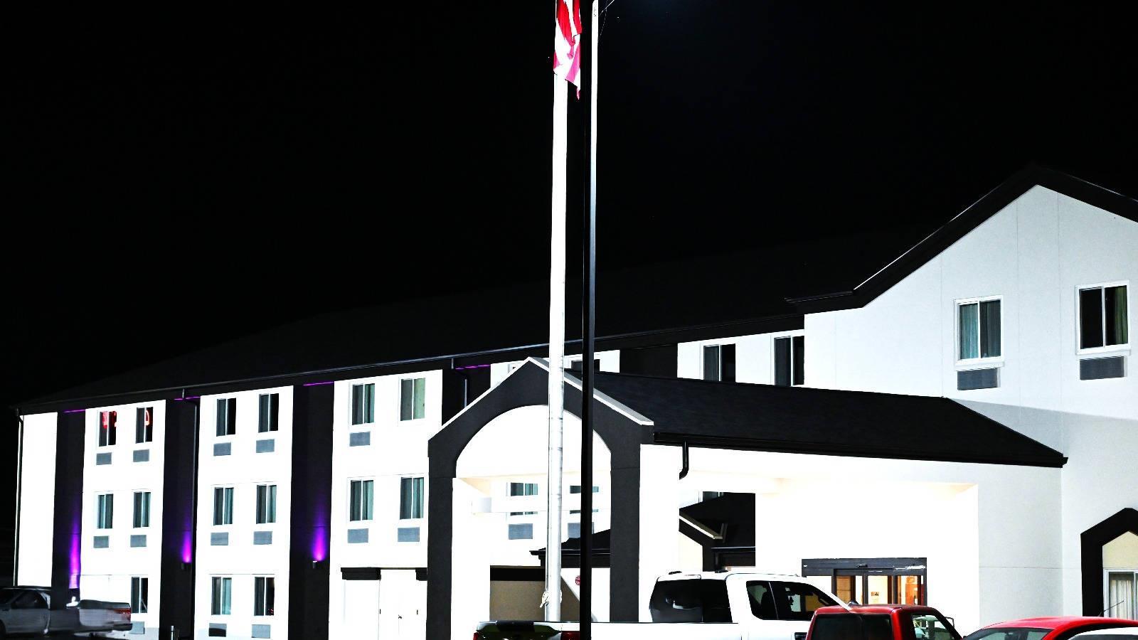 Hotel exterior | Rodeway Inn