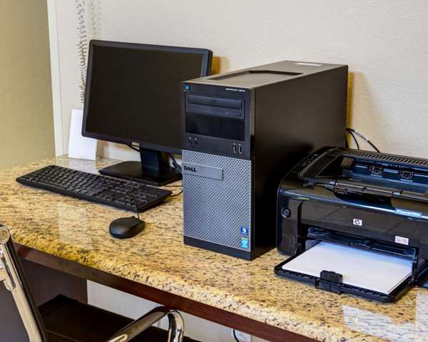 Conference Area - Comfort Suites Omaha