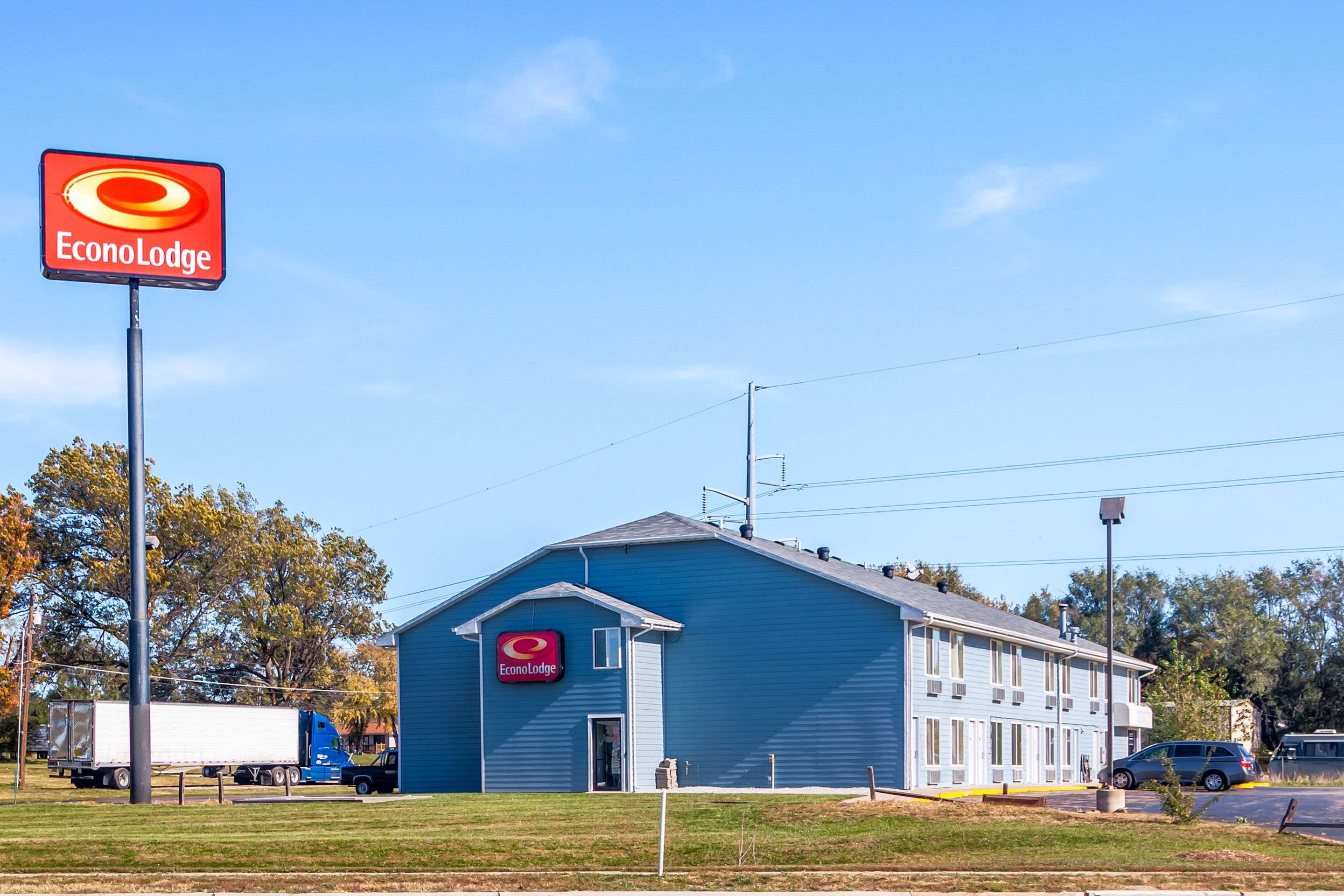 Hotel exterior | Econo Lodge Lincoln