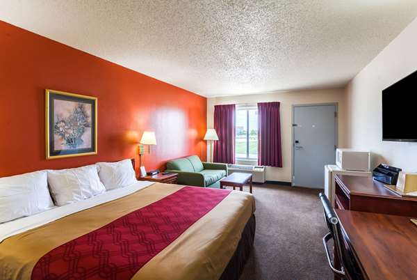  - Econo Lodge Lincoln - I-80, Exit 399