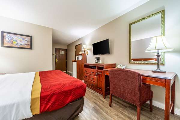  - Econo Lodge Lincoln - I-80, Exit 399